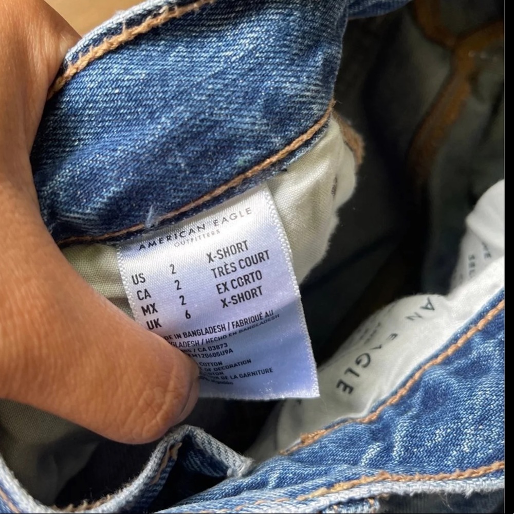 AE 90s boyfriend jeans - Picture 2 of 5